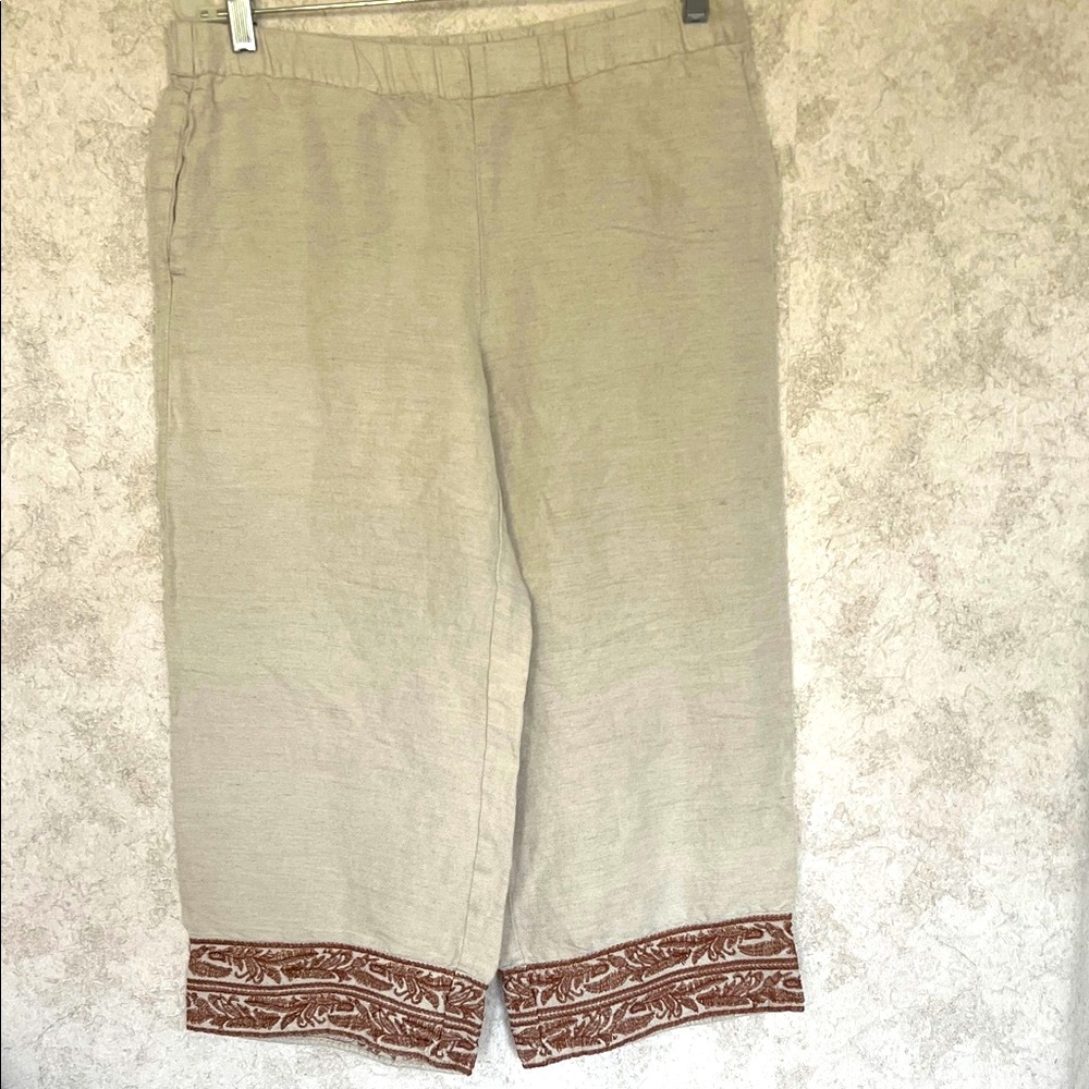 J. Jill Light Tan Linen Blend Capris with‎ Brown Paisley Hem